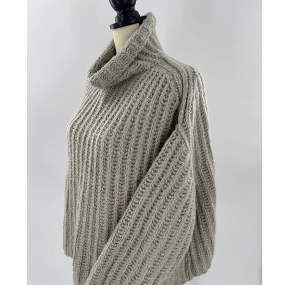 Free People Fluffy Fox Beige Gray Wool Mock Cowl Neck Sweater M Wool Turtleneck - Picture 3 of 7
